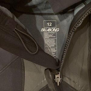Billabong youth wetsuit size 12 black
